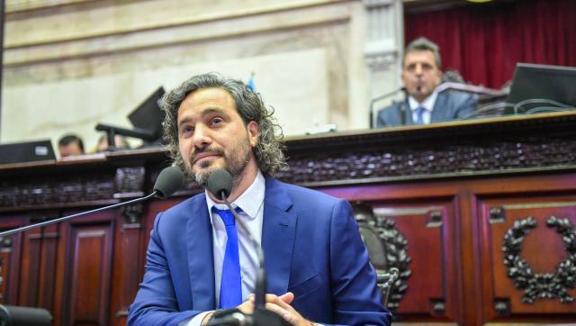 Cafiero: “El lunes vamos a estar firmando con el laboratorio Moderna nuevas dosis para nuestro pais”