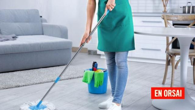 Las empleadas domésticas deberán cobrar un aumento y un plus desde este mes