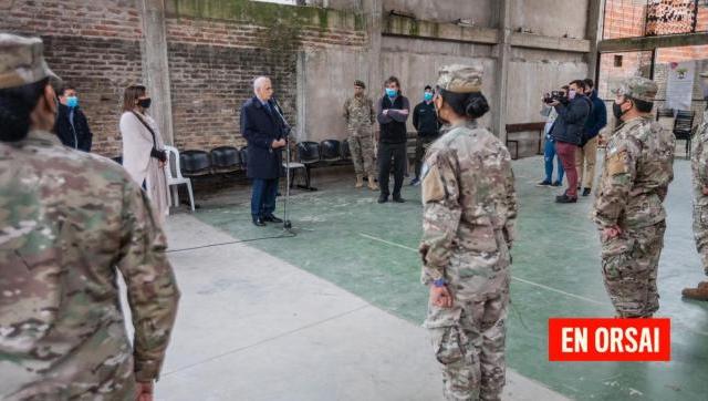 Pandemia: Taiana y “Pepe” Di Paola supervisaron las tareas que realiza el Ejército en el barrio La Cárcova