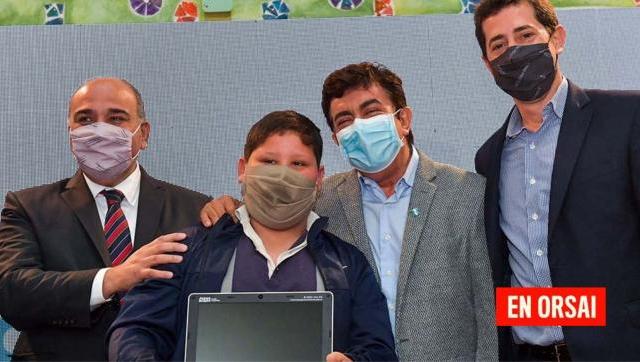 Fueron entregadas en La Matanza y Morón computadoras de Conectar Igualdad