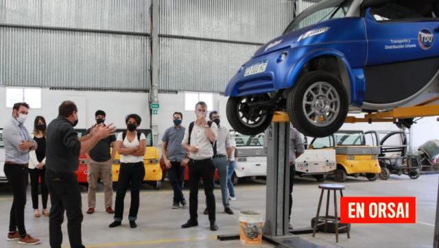 Proyectos estratégicos: La fabricación de vehículos eléctricos y la industria satelital con tecnología nacional