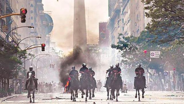 Reflexiones al cumplirse 20 años de las manifestaciones del 19 y 20 de diciembre de 2001