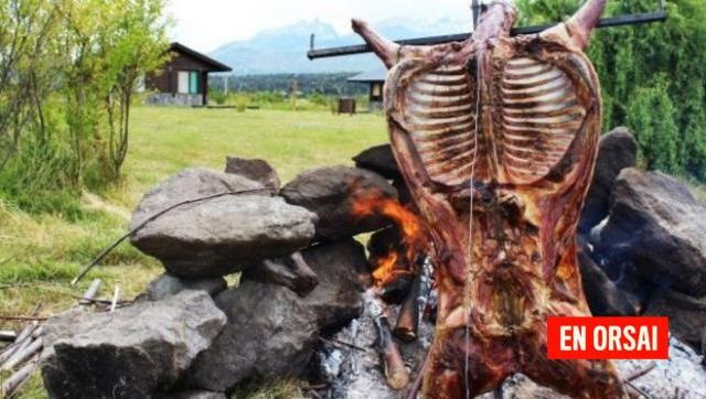 Fueron detenidos cuatro policías por robar una oveja para hacer un asado en una comisaría