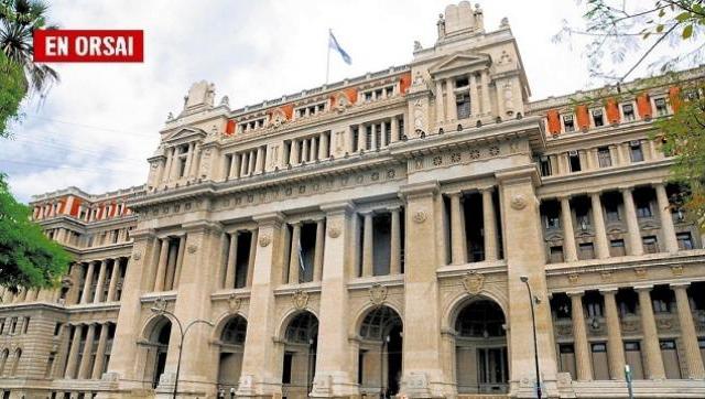 Gente de a pie, organismos y dirigentes marchan a la Corte para pedir una mejor Justicia