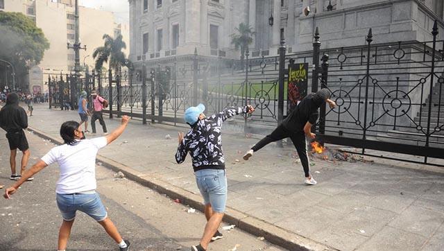 Cristina Kirchner desmintió a la Ciudad sobre el vallado frente al Congreso