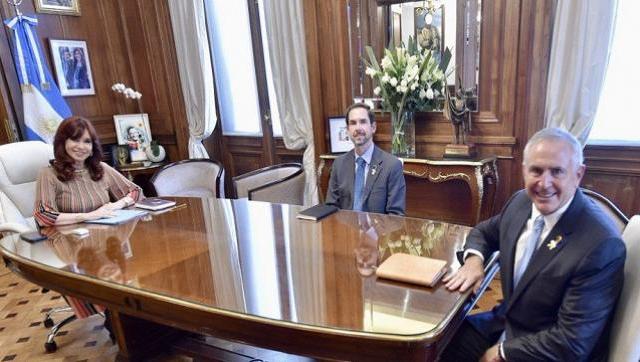 Cristina se reunió con el embajador de EEUU