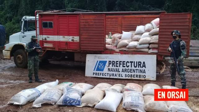 Prefectura incautó un cargamento de 6.100 kilos de soja listo para ser embarcado ilegalmente a Brasil