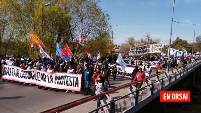 Masiva movilización contra la persecución de Gerardo Morales a dirigentes y organizaciones sociales