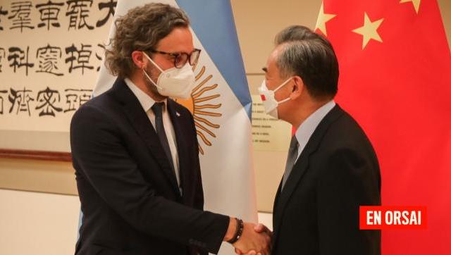 Cafiero se reunió con el Canciller de China que le manifestó su “firme apoyo” para que la Argentina ingrese a los BRICS