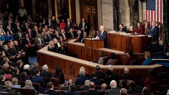 Imagen del 7 de febrero de 2023 del presidente de Estados Unidos, Joe Biden, pronunciando su discurso sobre el Estado de la Unión ante el Congreso, en Washington, D.C. (Xinhua/Liu Jie)