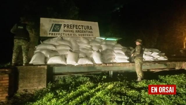 Operativo logra frustrar millonario contrabando de soja y semillas de girasol en la frontera con Brasil