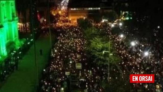 Sigue el paro docente por tiempo indeterminado con una nueva Marcha de Antorchas
