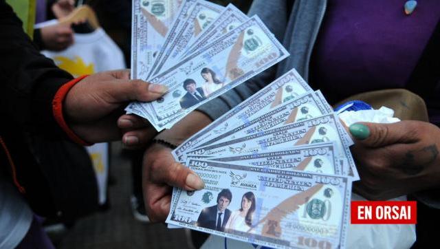 Milei busca desesperadamente parar el desbande libertario tras el acuerdo con Macrismo