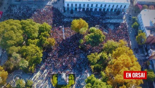 Entre abucheos y ausencias: Milei no logró convocar a las masas y expuso su debilidad en Córdoba