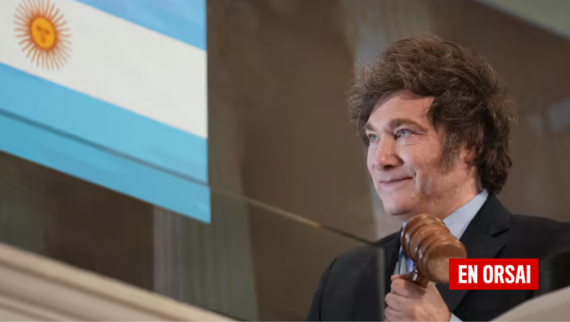 La farsa del superávit: Juntaron los dólares para pagar sólo los intereses de la deuda