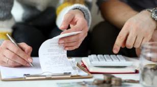 Cómo ahorrar plata en Argentina cuando la inflación no da tregua – Guía práctica 2025