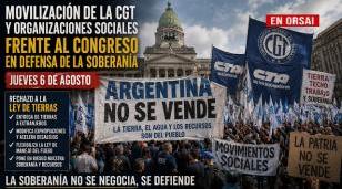 Movilización de la CGT y organizaciones sociales frente al Congreso de la Nación en protesta por la Ley de Tierras.