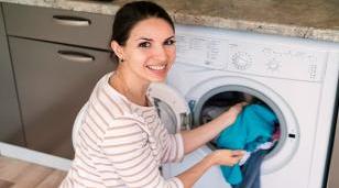 Analizar el Costo Financiero Total (CFT) y comparar precios de contado permite tomar mejores decisiones al comprar electrodomésticos en cuotas.