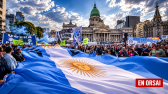 Sindicatos, universidades y organizaciones sociales marchan al Congreso