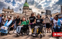 Discapacidad, deudas y alquileres: la protesta contra Milei lleva la emergencia social al Congreso